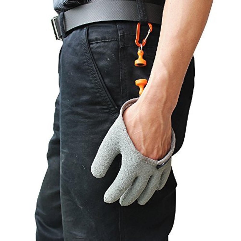 Inf-way Fishing Glove with Magnet Release, Fisherman Professional Catch Fish Gloves Cut&Puncture Resistant with Magnetic Hooks Hunting Glove 1pcs (Left, L) - Image 1